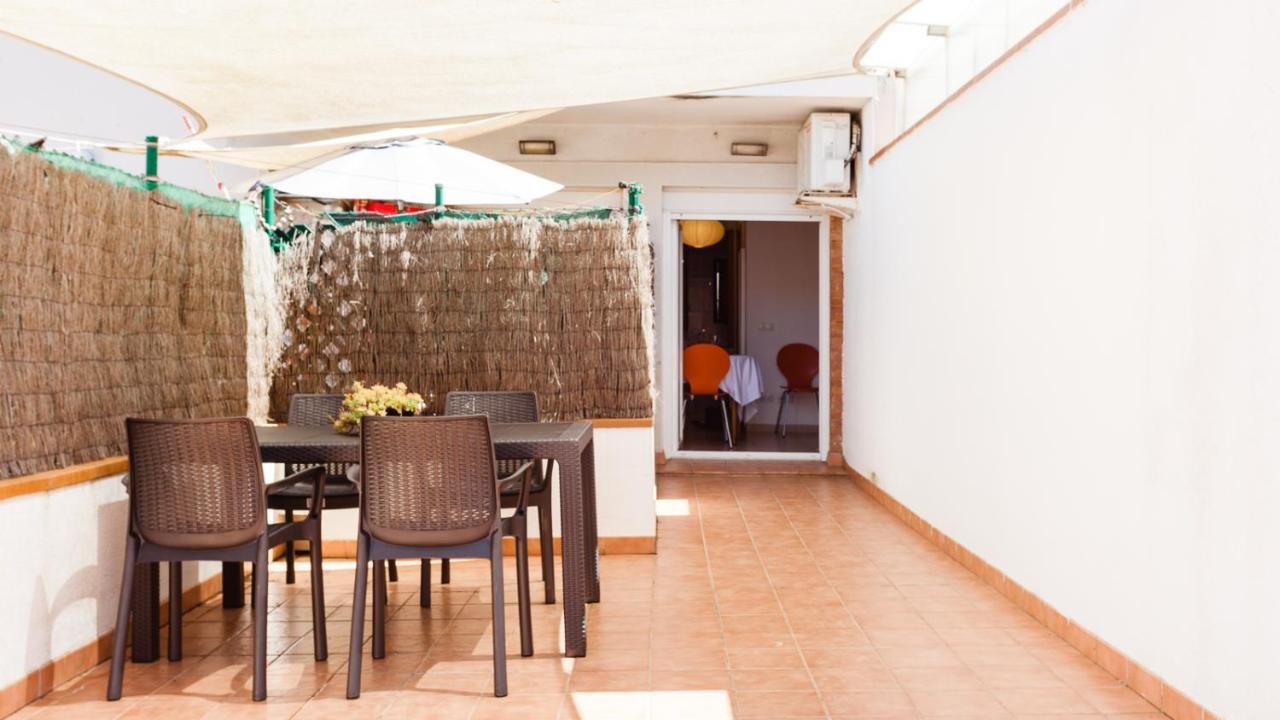 Patio Budget Apartment 12 Калонжа Екстер'єр фото